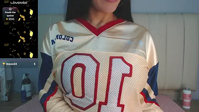 Snapshot of amy_le01 chatting on July 7, 1:59 pm amy le01 online show from July 7, 1:59 pm