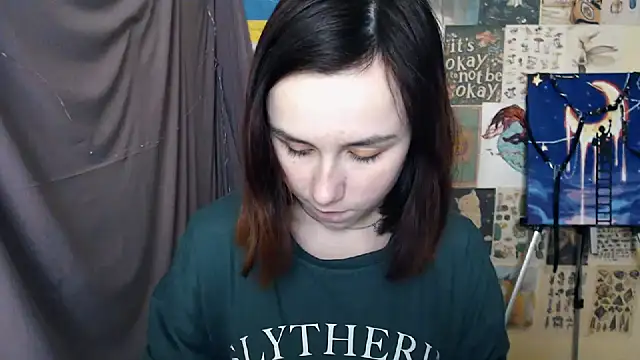 VeryVeryVeryShy  online show from February 18, 10:38 am