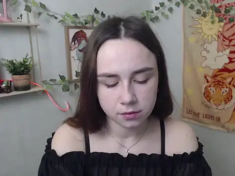 VeryVeryVeryShy  online show from April 29, 5:33 am