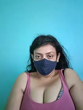 Snapshot of love_suman chatting on May 18, 6:52 am love suman online show from May 18, 6:52 am