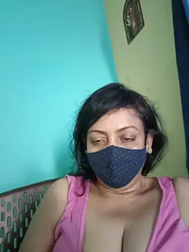Snapshot of love_suman chatting on May 27, 6:32 am love suman online show from May 27, 6:32 am
