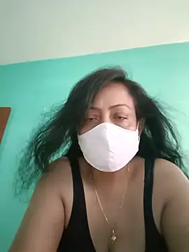 Snapshot of love_suman chatting on June 6, 2:38 am love suman online show from June 6, 2:38 am