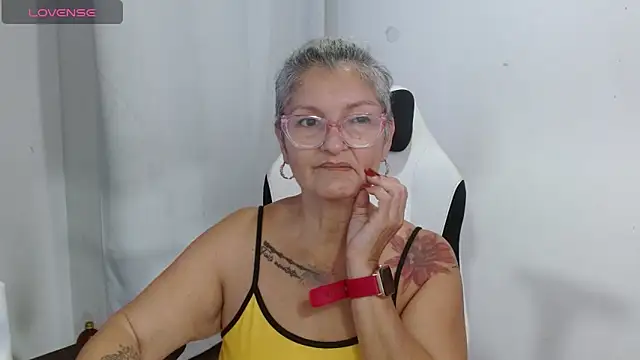 bety-cum2 online show from May 2, 11:26 am