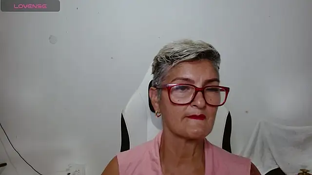 bety-cum2 online show from June 5, 11:54 pm