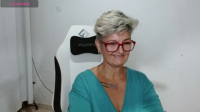 bety-cum2 online show from June 9, 12:28 pm