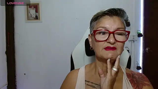 bety-cum2 online show from June 17, 3:13 pm