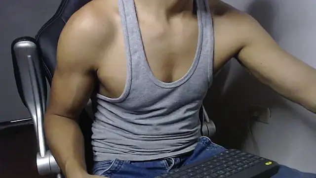 Snapshot of sexatlexx chatting on January 9, 2:01 am sexatlexx online show from January 9, 2:01 am