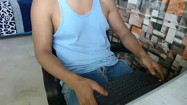 Snapshot of sexatlexx chatting on February 7, 3:38 pm sexatlexx online show from February 7, 3:38 pm