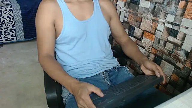 Snapshot of sexatlexx chatting on February 14, 2:47 pm sexatlexx online show from February 14, 2:47 pm