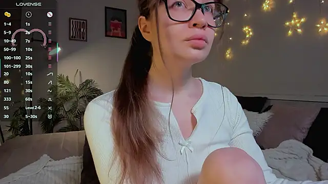 Virtual Girll online show from March 14, 3:06 pm