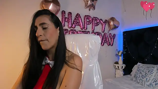 Snapshot of lauren_fit chatting on November 5, 4:40 pm lauren fit online show from November 5, 4:40 pm