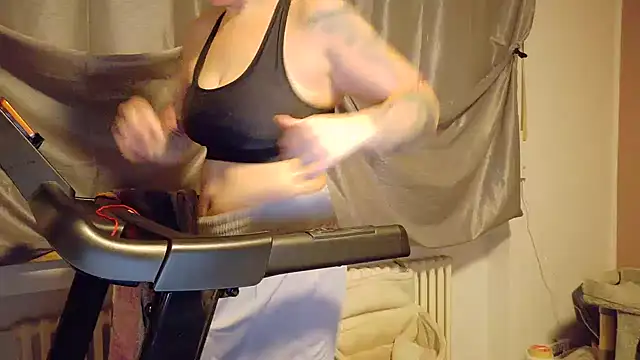 Snapshot of wetgerman_2 chatting on May 5, 9:56 pm wetgerman 2 online show from May 5, 9:56 pm