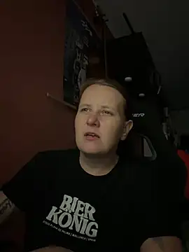 Snapshot of wetgerman_2 chatting on May 29, 7:01 pm wetgerman 2 online show from May 29, 7:01 pm