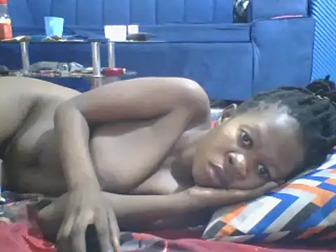 Snapshot of africanpussy22 chatting on December 5, 7:16 am africanpussy22 online show from December 5, 7:16 am