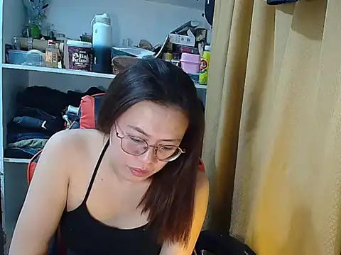 crizzybel online show from April 30, 6:14 pm
