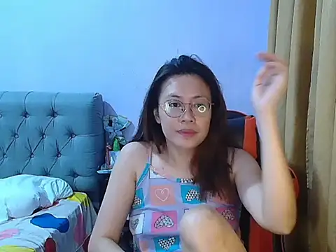 crizzybel online show from May 24, 8:08 am
