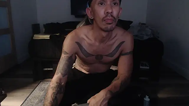 inc25cbxh online show from December 13, 11:21 pm