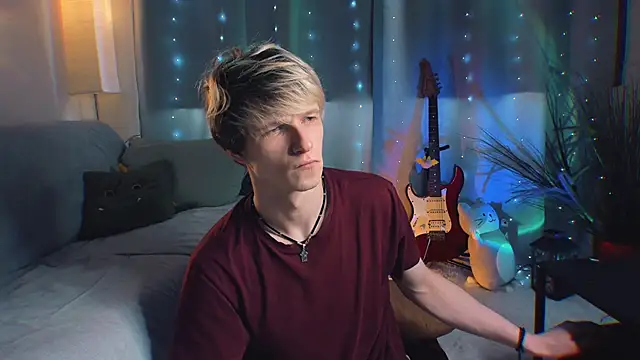 Breston Sweet online show from April 30, 2:34 pm