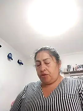 Snapshot of Keyla01_ chatting on October 4, 3:21 pm Keyla01 online show from October 4, 3:21 pm