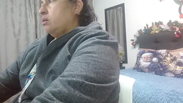 Snapshot of Keyla01_ chatting on November 20, 12:05 pm Keyla01 online show from November 20, 12:05 pm