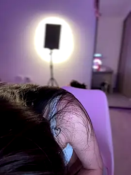 martiiaciar online show from January 9, 12:13 am