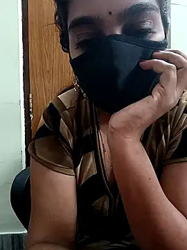 Snapshot of yoursana- chatting on January 13, 12:45 pm yoursana- online show from January 13, 12:45 pm