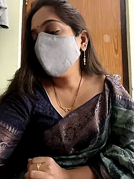 Snapshot of yoursana- chatting on November 18, 5:12 am yoursana- online show from November 18, 5:12 am