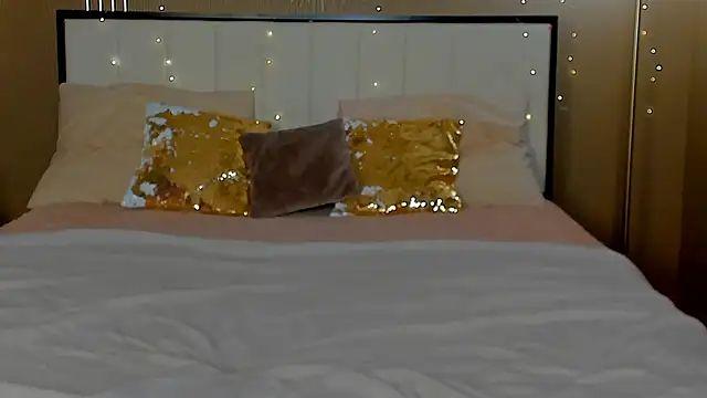 Snapshot of mailymilf chatting on November 19, 3:01 pm mailymilf online show from November 19, 3:01 pm