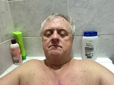 Snapshot of bigbadjon69 chatting on January 8, 1:41 pm bigbadjon69 online show from January 8, 1:41 pm