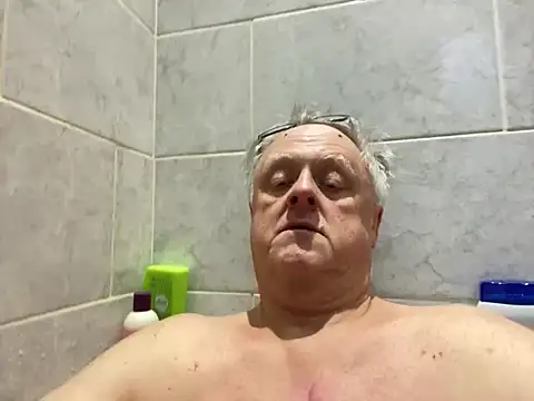 Snapshot of bigbadjon69 chatting on January 15, 1:31 pm bigbadjon69 online show from January 15, 1:31 pm