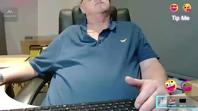 Snapshot of bigbadjon69 chatting on February 12, 4:12 am bigbadjon69 online show from February 12, 4:12 am