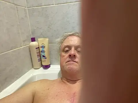 Snapshot of bigbadjon69 chatting on February 15, 1:16 pm bigbadjon69 online show from February 15, 1:16 pm