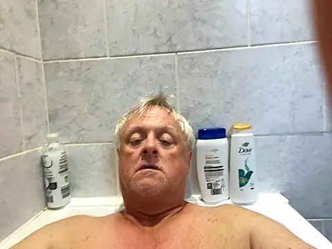 Snapshot of bigbadjon69 chatting on September 9, 10:48 am bigbadjon69 online show from September 9, 10:48 am