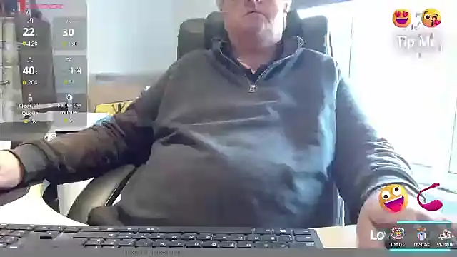 Snapshot of bigbadjon69 chatting on October 23, 2:49 pm bigbadjon69 online show from October 23, 2:49 pm