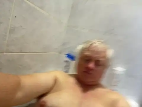 Snapshot of bigbadjon69 chatting on May 18, 9:48 am bigbadjon69 online show from May 18, 9:48 am