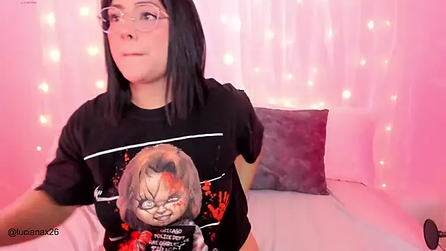 Snapshot of lucy26_ chatting on October 25, 2:41 am lucy26 online show from October 25, 2:41 am