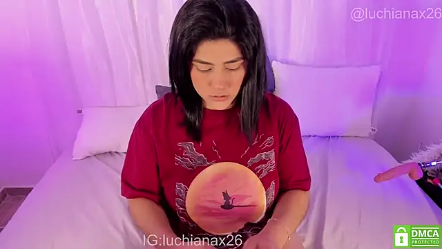 lucy26  online show from February 6, 3:55 am