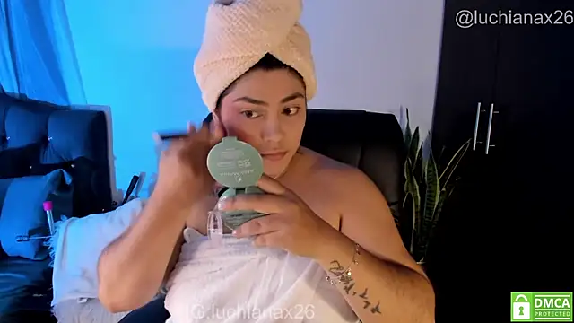 lucy26  online show from June 18, 3:51 am