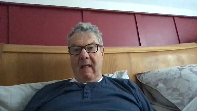 Snapshot of Oldpistolpete chatting on December 18, 9:47 am Oldpistolpete online show from December 18, 9:47 am