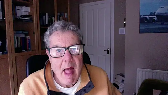 Snapshot of Oldpistolpete chatting on January 4, 3:07 pm Oldpistolpete online show from January 4, 3:07 pm