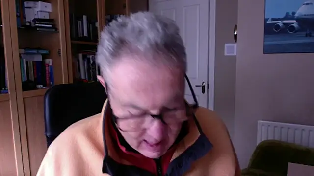 Snapshot of Oldpistolpete chatting on January 12, 3:25 pm Oldpistolpete online show from January 12, 3:25 pm