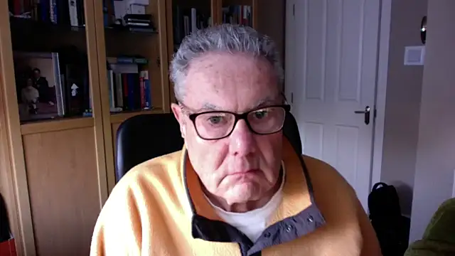 Snapshot of Oldpistolpete chatting on January 16, 10:21 am Oldpistolpete online show from January 16, 10:21 am