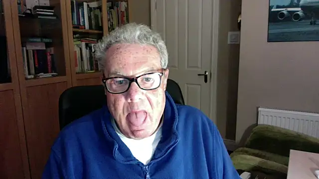 Snapshot of Oldpistolpete chatting on February 7, 5:51 pm Oldpistolpete online show from February 7, 5:51 pm