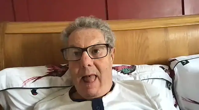 Snapshot of Oldpistolpete chatting on March 10, 9:32 am Oldpistolpete online show from March 10, 9:32 am