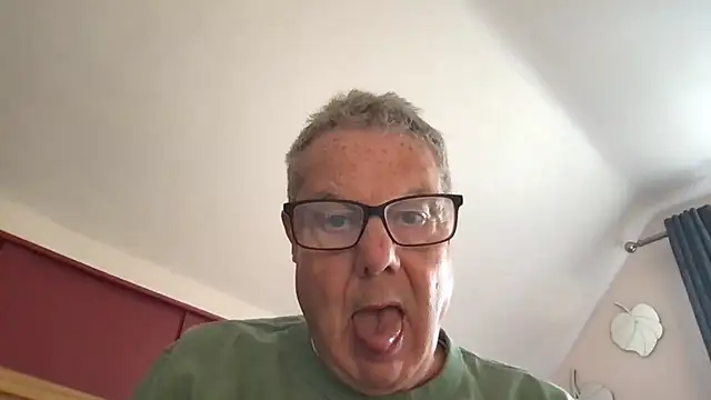 Snapshot of Oldpistolpete chatting on March 14, 5:02 pm Oldpistolpete online show from March 14, 5:02 pm