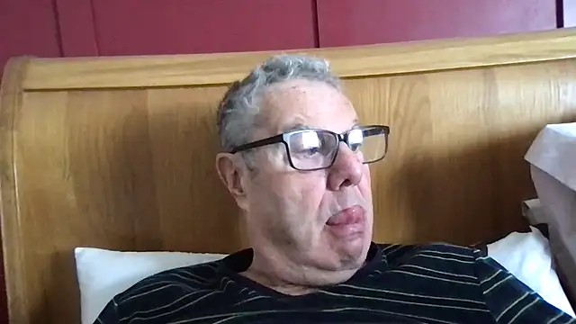 Snapshot of Oldpistolpete chatting on March 21, 9:45 am Oldpistolpete online show from March 21, 9:45 am