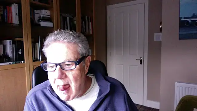 Oldpistolpete online show from December 1, 9:36 am