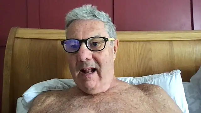 Snapshot of Oldpistolpete chatting on June 18, 9:09 am Oldpistolpete online show from June 18, 9:09 am