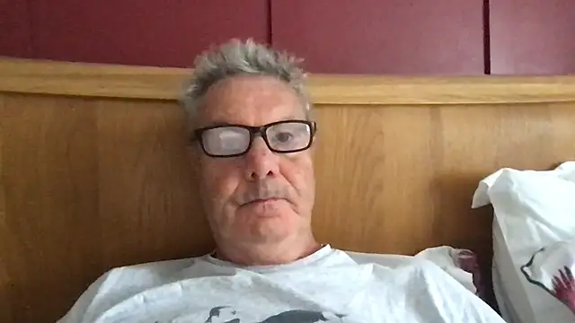 Snapshot of Oldpistolpete chatting on August 4, 8:50 am Oldpistolpete online show from August 4, 8:50 am