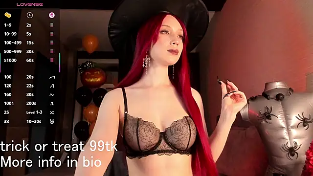 Snapshot of SophiaFlorence chatting on October 29, 12:51 pm SophiaFlorence online show from October 29, 12:51 pm